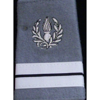 FOURREAU COMMISSARIAT : Fourreau de lieutenant du commissariat sur fond gris clair