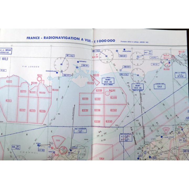 France : Radionavigation à vue 1/1 000 000 Feuille N - W Octobre 1981
