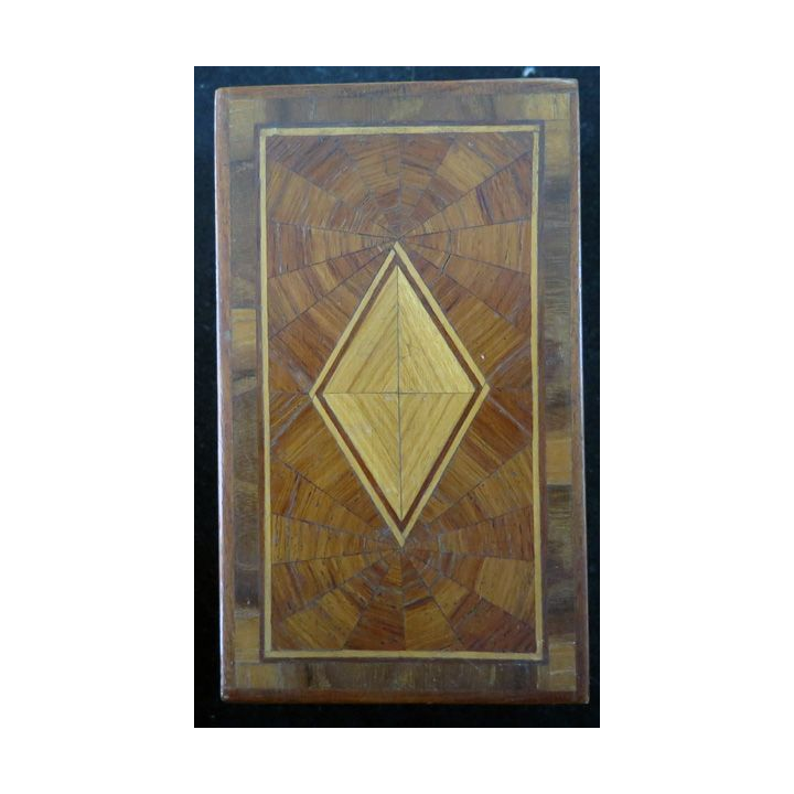 Boite en bois en marquetterie 14,7 x 8,7 x 5,7 cm 
