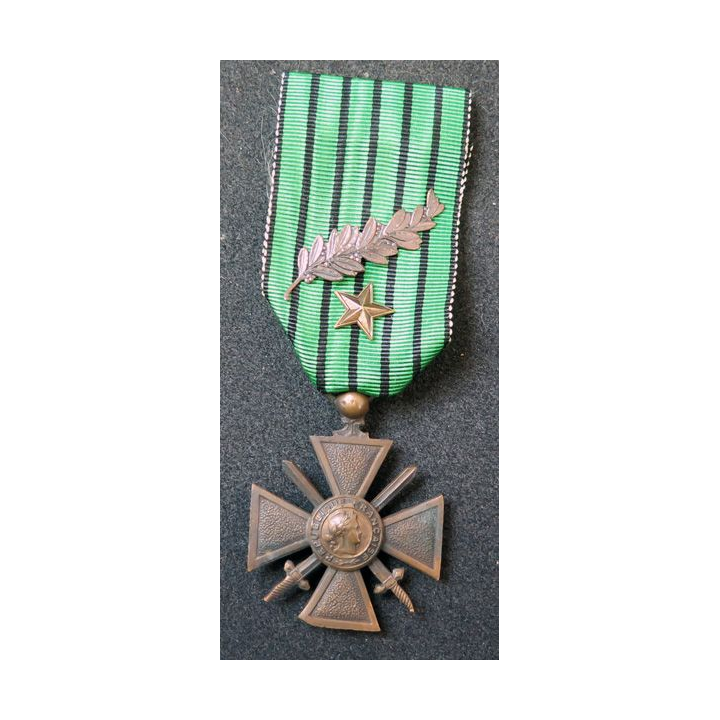 FRANCE : croix de guerre de l'État français (Vichy) 1939-1940 en bronze avec ruban 2 citation (palme et étoile de bronze)