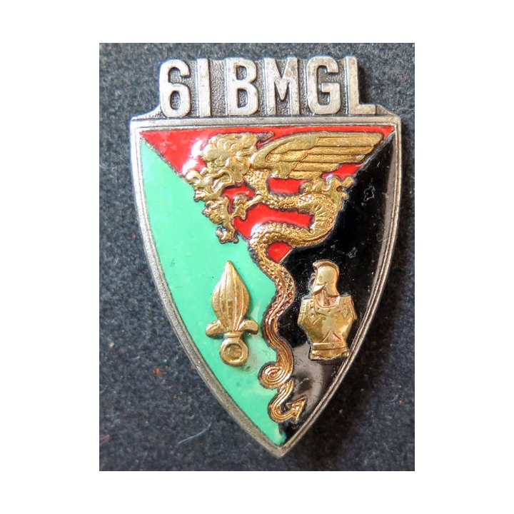 61° BMGL : insigne métallique du 61° bataillon mixte génie légion de fabrication Drago G. 2277 en émail