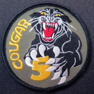 5° COUGAR : Insigne tissu du 5° escadron de cougars