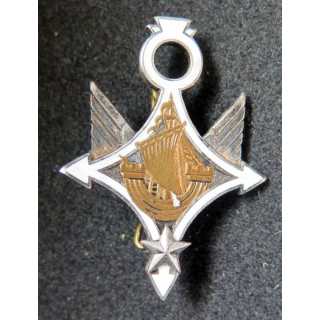 PA 9° DI : Peloton d'Avions de la 9° division d'Infanterie de fabrication Drago Paris G. 1680 en émail attache non conforme