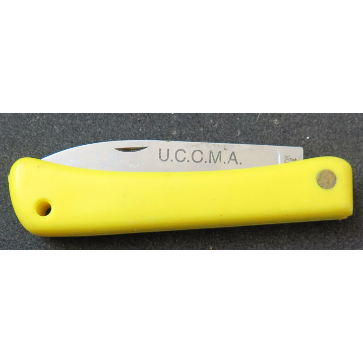 Couteau UCOMA en acier Florinox manche en résine  longueur repliée 10,5 cm