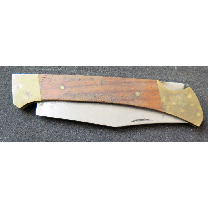Couteau pakistanais à cran d'arrêt en inox manche en bois et laiton longueur repliée 12 cm