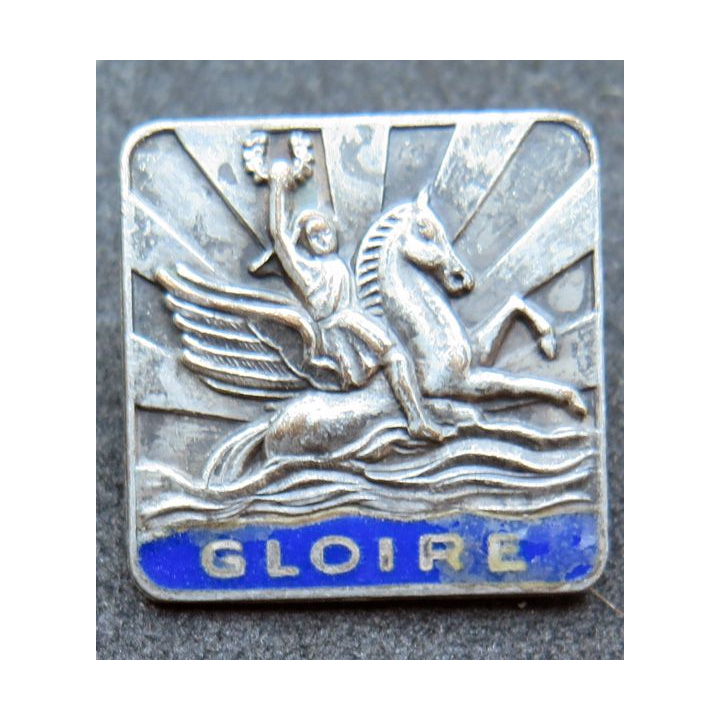 GLOIRE : insigne du croiseur Gloire en émail sans nom de fabricant