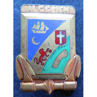 ALGERIEN : insigne de l'escorteur Algérien Courtois en émail
