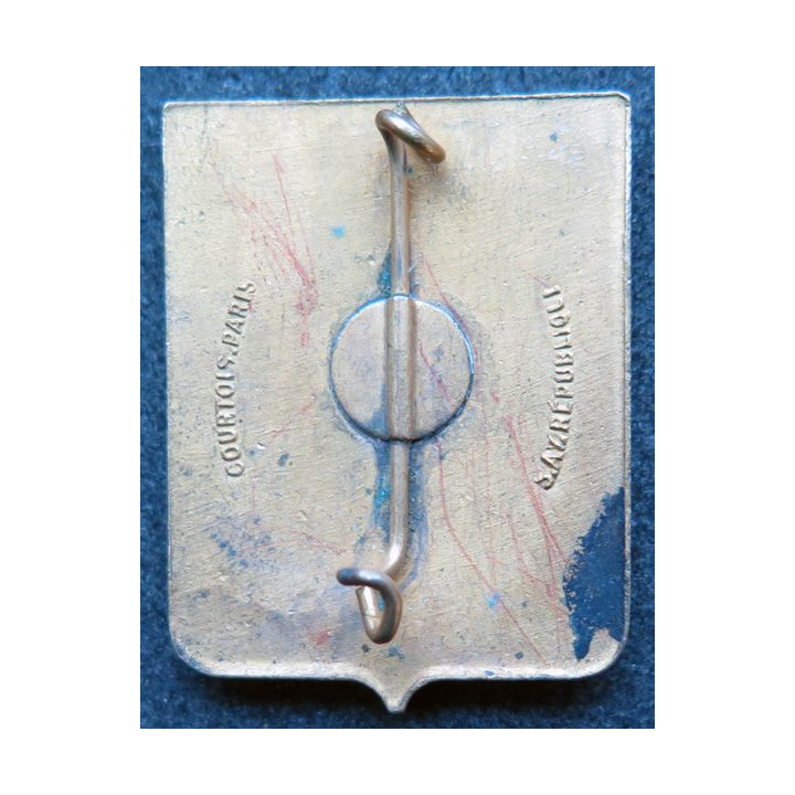 FLOTILLE 9 F : insigne de la Flotille 9 F Courtois en émail épingle coupée