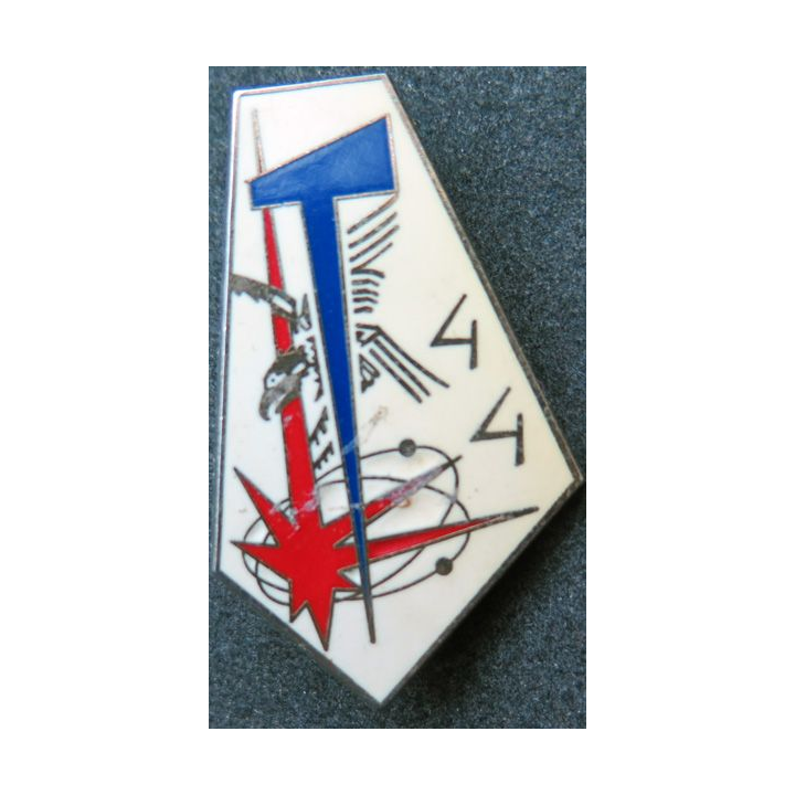44° RT : insigne du 44° régiment de transmissions de fabrication Delsart G. 2308