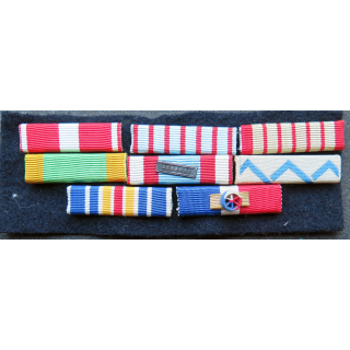 MILITARIA : barrette de rappel de 8 décorations individuelles époque  Algérie