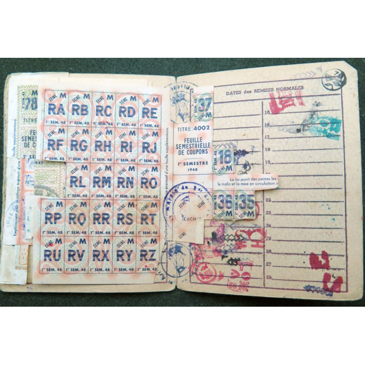 Carte individuelle d'alimentation 1946 avec timbres de rationnement