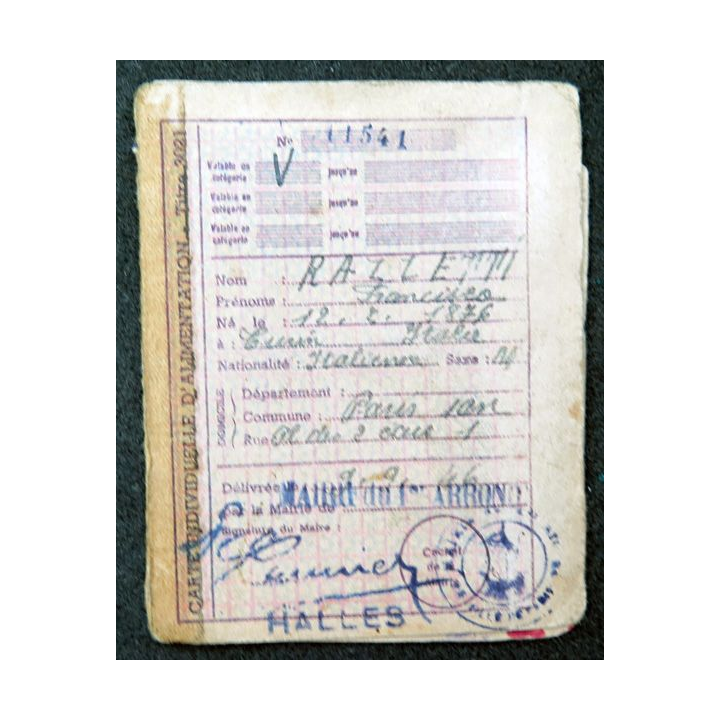 Carte individuelle d'alimentation 1946 avec timbres de rationnement 1949