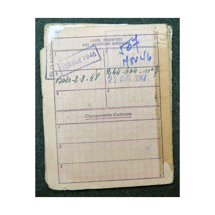 Carte individuelle d'alimentation 1946 avec timbres de rationnement 1949