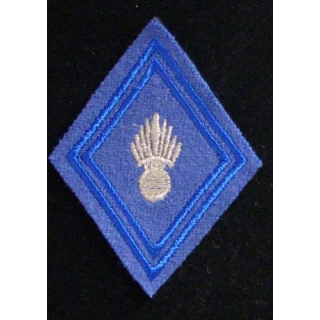 LOSANGE DE BRAS MODÈLE 45 : MATÉRIEL CADRE (FOND BLEU CLAIR)