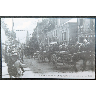 Carte postale BOURG du retour du 23° RI le 10 août 1919 avenue Alsace Lorraine