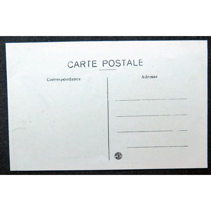 Carte postale BOURG du retour du 23° RI le 10 août 1919 avenue Alsace Lorraine