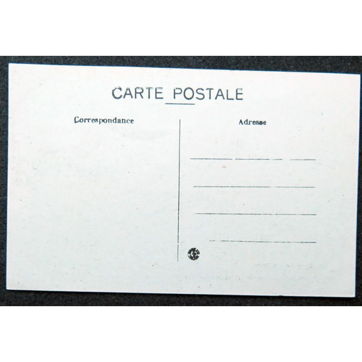 Carte postale BOURG du retour du 23° RI le 10 août 1919 rue Mercière