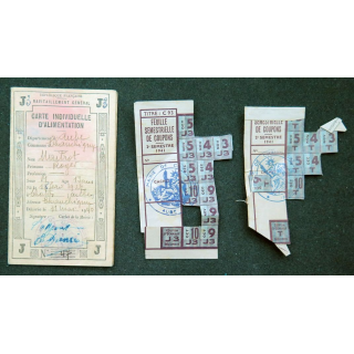 Carte individuelle d'alimentation 1940 avec timbres de rationnement 1941