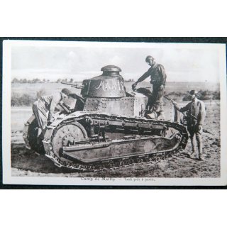 Carte postale du Camp de Mailly Tank prêt à partir