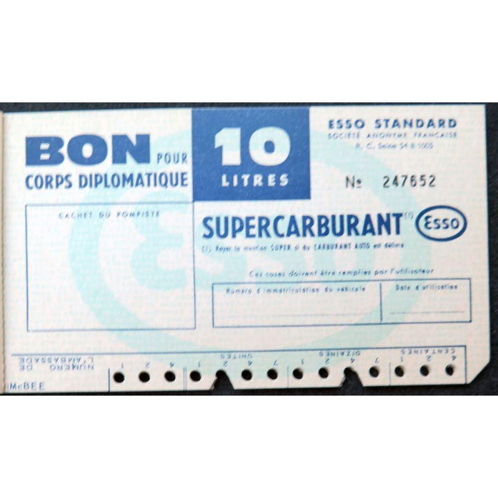 Carnet de 10 tickets de 10 litres de supercarburant réservé aux membres du Corps diplomatique