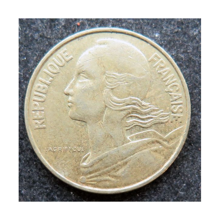FRANCE : pièce de 10 Centimes 1982 en cupro aluminium nickel