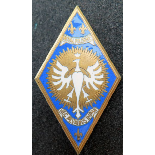 5° RC : insigne métallique du 5° régiment de cuirassiers Royal Pologne de fabrication Courtois en émail