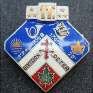 11° DI : Insigne métallique de la 11° division d’infanterie "division de fer" 1939-1940 Arthus Bertrand Paris Déposé en émail