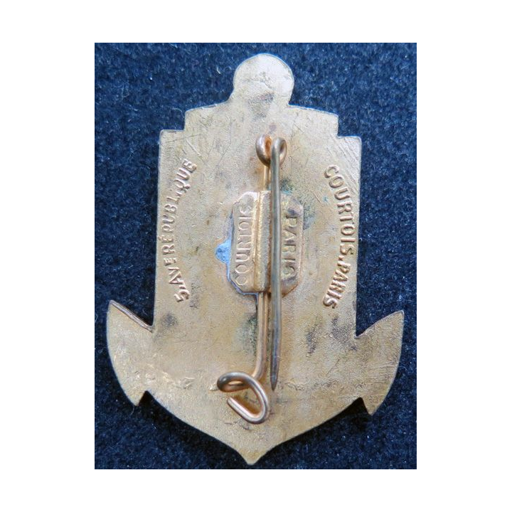 9° DIC : 9° division d'infanterie coloniale de fabrication Courtois en émail