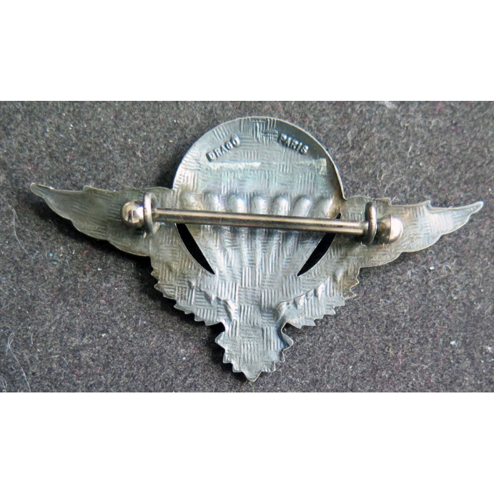 CAMBODGE : insigne du brevet parachutiste du Cambodge de fabrication Drago