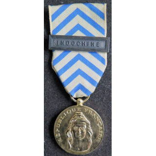 FRANCE : médaille de reconnaissance de la Nation avec barrette Indochine en métal doré