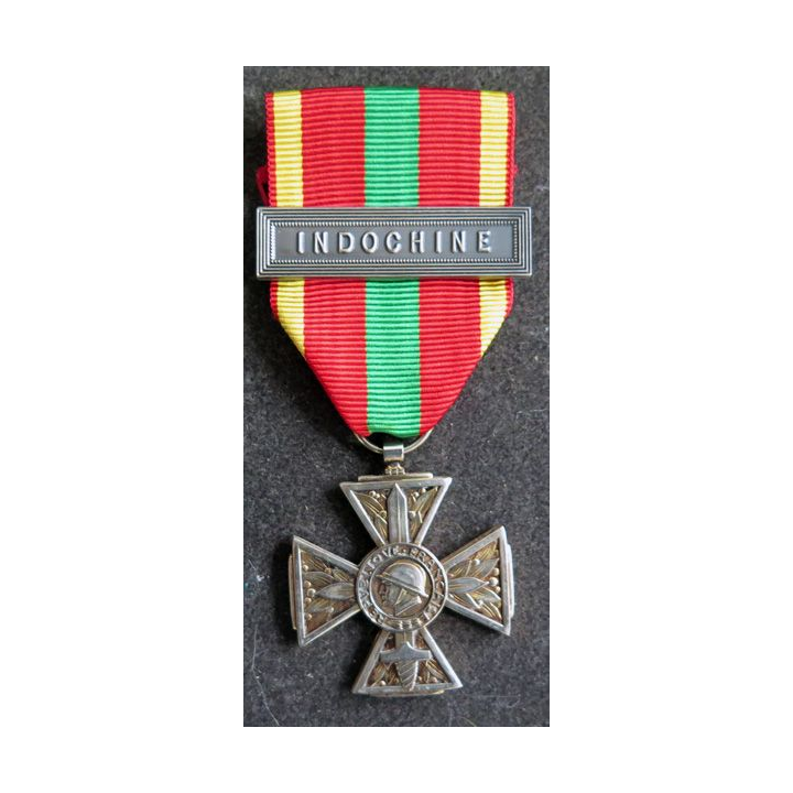 FRANCE : croix du combattant en métal doré