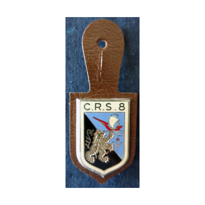 CRS 8 : insigne de la compagnie républicaine de sécurité n° 8 de Bièvres , fabrication Drago Paris