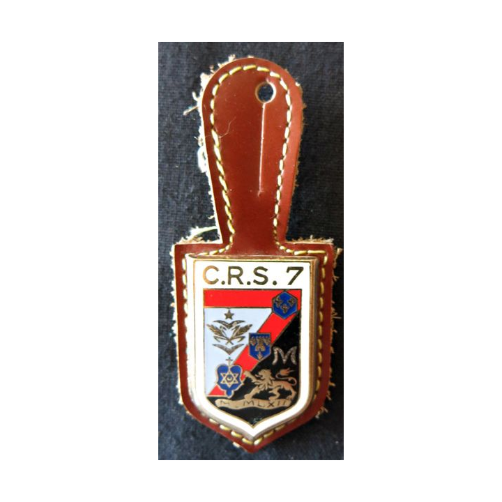 CRS 7 : insigne de la compagnie républicaine de sécurité n° 7 de Deuil-la-Barre, fabrication Drago Paris