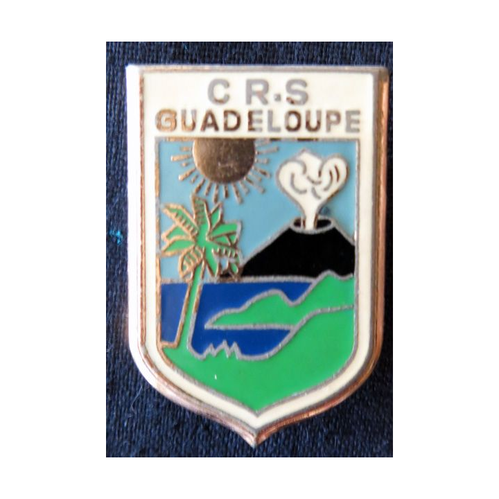 CRS GUADELOUPE : insigne métallique en émail de la compagnie républicaine de sécurité de La Guadeloupe, fabrication Drago Paris