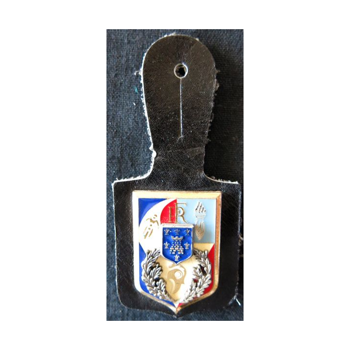 POLICE : insigne métallique de l'école de police de Sens de fabrication Delsart