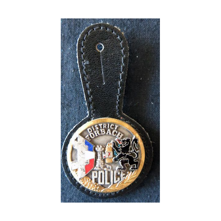 POLICE : insigne métallique de la Police nationale district de Forbach de fabrication Drago Paris matriculé