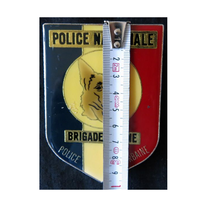 POLICE : insigne métallique de la brigade canine  de la Police urbaine frabricant non mentionné