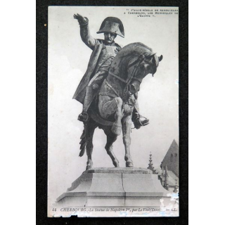 Carte postale 44 Cherbourg La statue de Napoléon 1er par le Véel