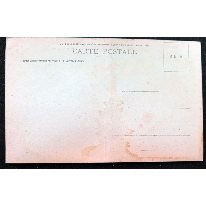 Carte postale 131 Cherbourg Hôpitalk maritime La terrasse de la cour centrale et la chapelle
