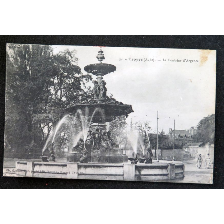 Carte postale 34 Troyes La Fontaine d'Argence