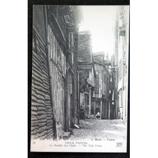 Carte postale 12 Vieux Troyes La Ruelle des Chats
