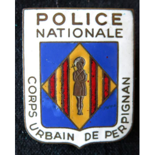 POLICE : insigne métallique en émail du corps urbain de Perpignan Police nationale