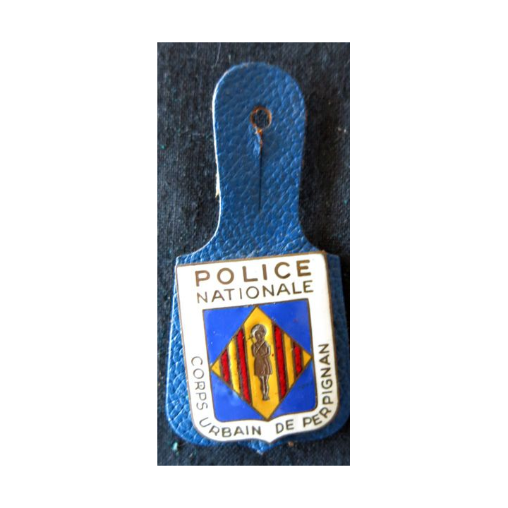 POLICE : insigne métallique en émail du corps urbain de Perpignan Police nationale
