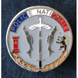 POLICE : insigne métallique de la Police nationale non identifié de fabrication Fraisse Paris