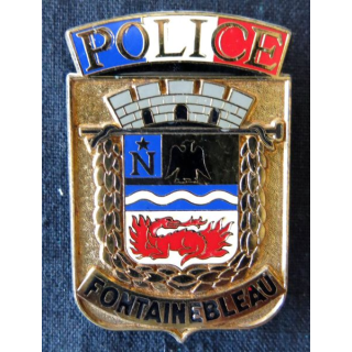 POLICE : insigne métallique de la Police nationale de la ville de Fontainebleau de  fabrication Delsart Sens