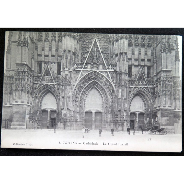 Carte postale 18 Troyes Cathédrale - Le Grand Portail