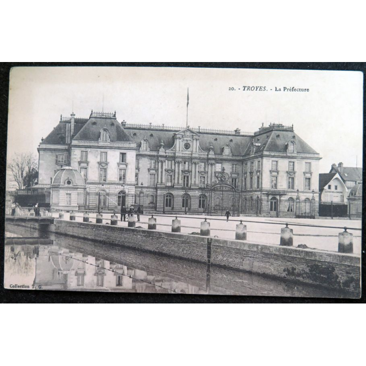 Carte postale 20 Troyes La Préfecture