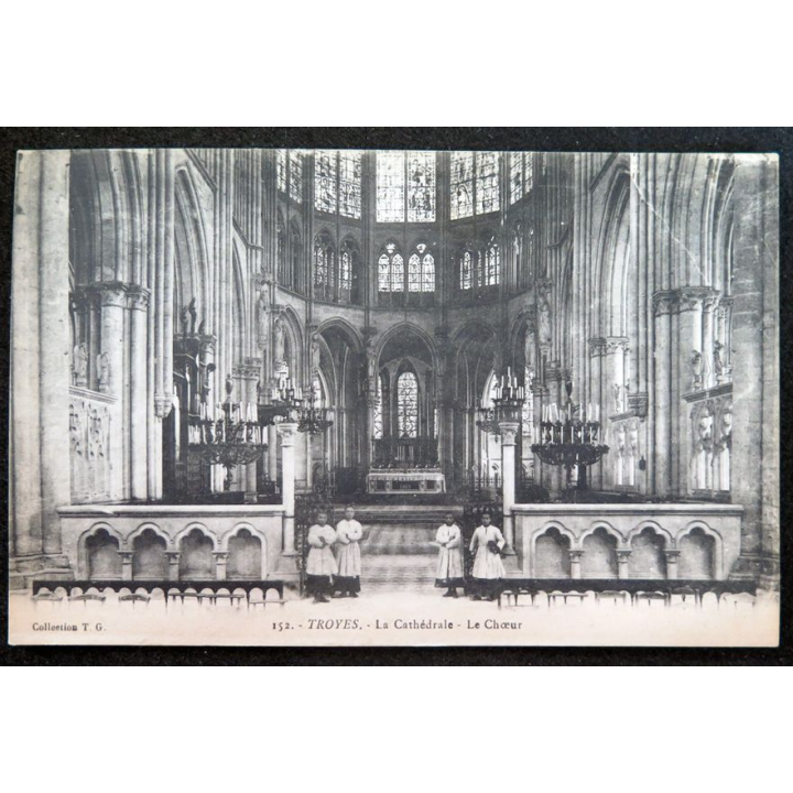 Carte postale 152  Troyes La Cathédrale - Le Choeur