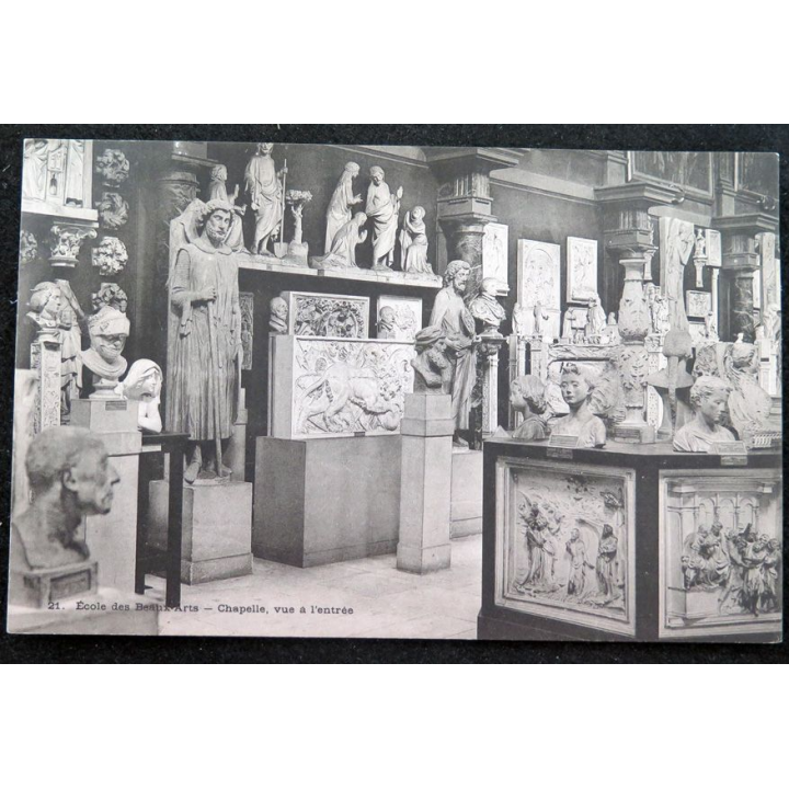 Carte postale 21 Paris Ecole des Beaux Arts Chapelle vue à l'entrée