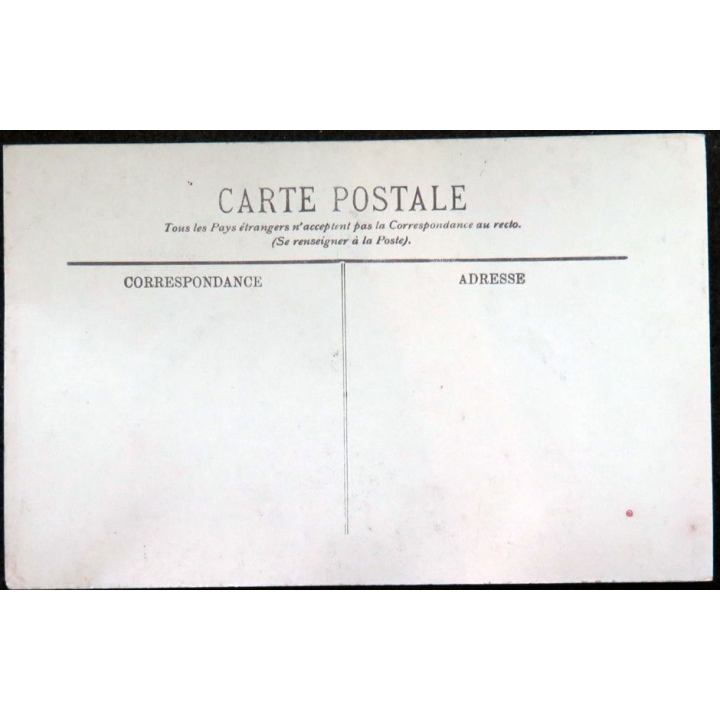 Carte postale 221 Caen L'Hôtel Dieu Une allée du cloître